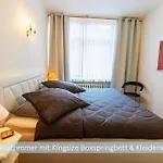 Grafenwohnung Mit Grossem Dachgarten Im Gaestehaus Graf-schmelzer